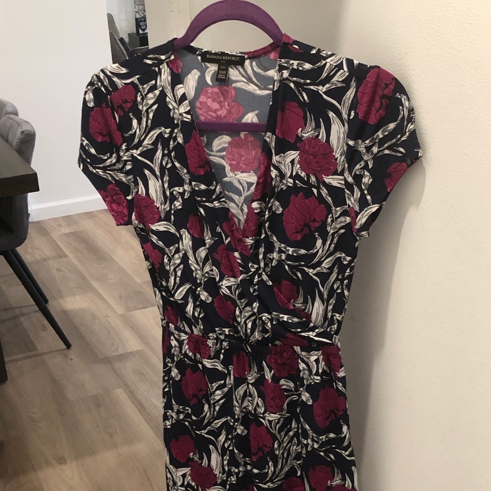 Banana Republic Floral Crossover Dress Short Sleeves